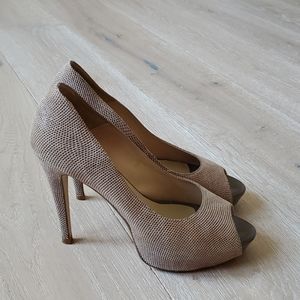 High heel shoes